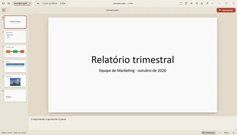 Apresentação aberta no Folio, com a lista de slides à esquerda e o slide de título.